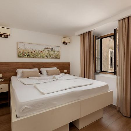 Apartment Amigo Old Town Котор Экстерьер фото